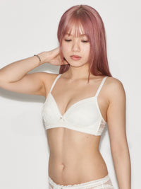 蕾絲無鋼圈薄墊胸圍