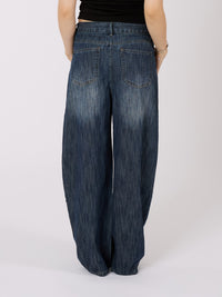 Barrel Leg Jeans