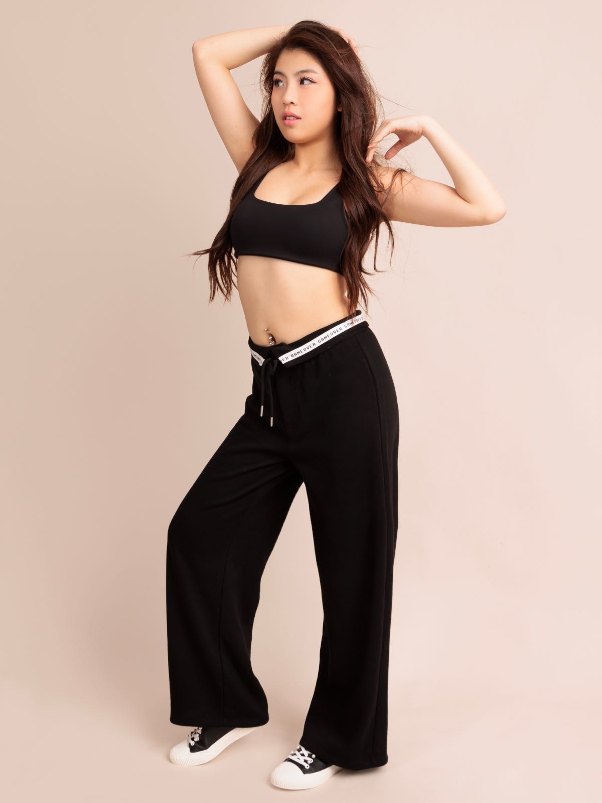 WILLA, Wireless Bralette - 8f6-black